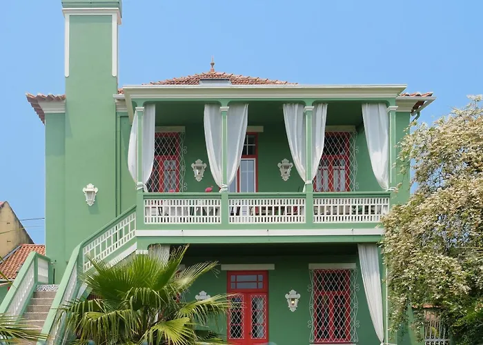 Vintage Balcony Guesthouse Ovar photo